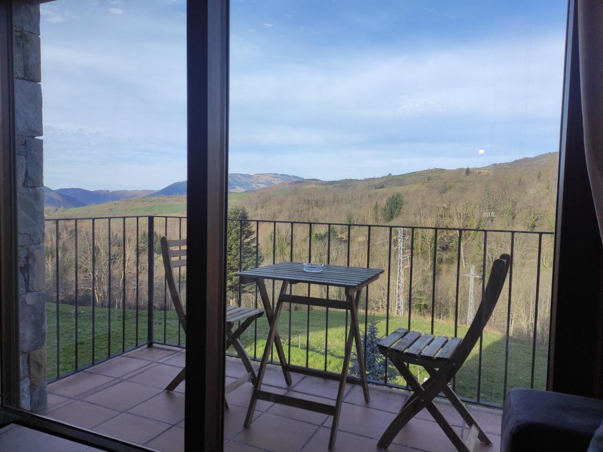 Allotjaments Paratge Fabas Molló Buitenkant foto